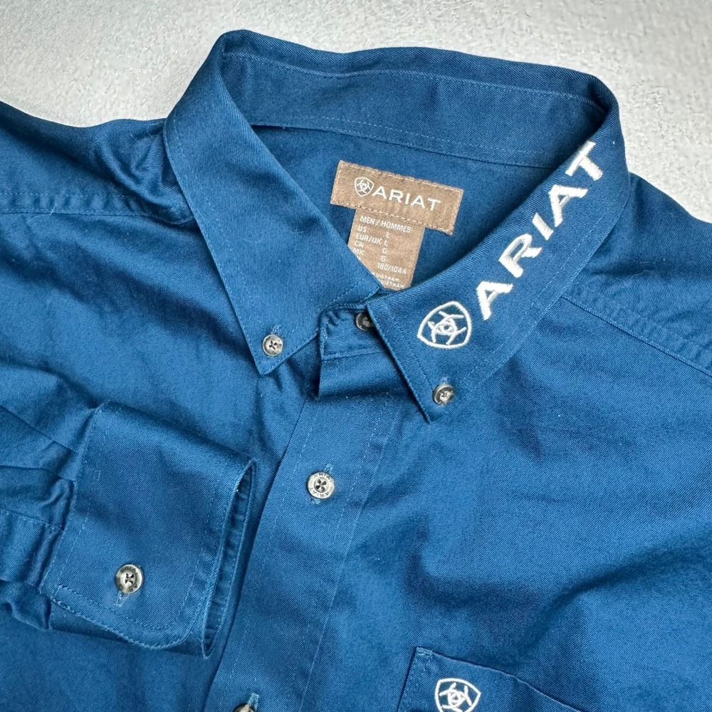 Ariat Button Down Shirt Men Large Blue Logo Embroidery Sleeve Graphic Twill